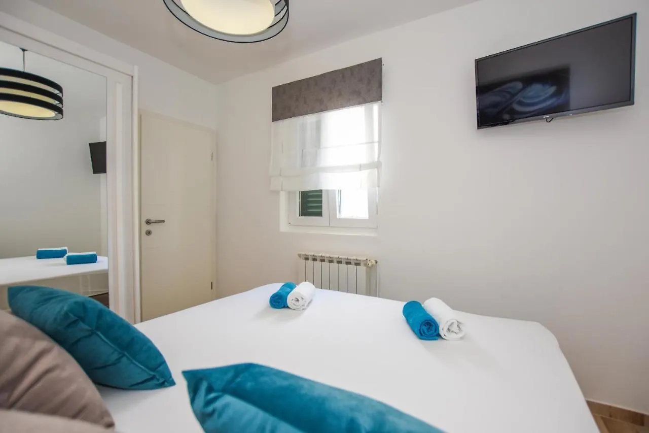 Apartamento Apartmani Plazibat Mandre