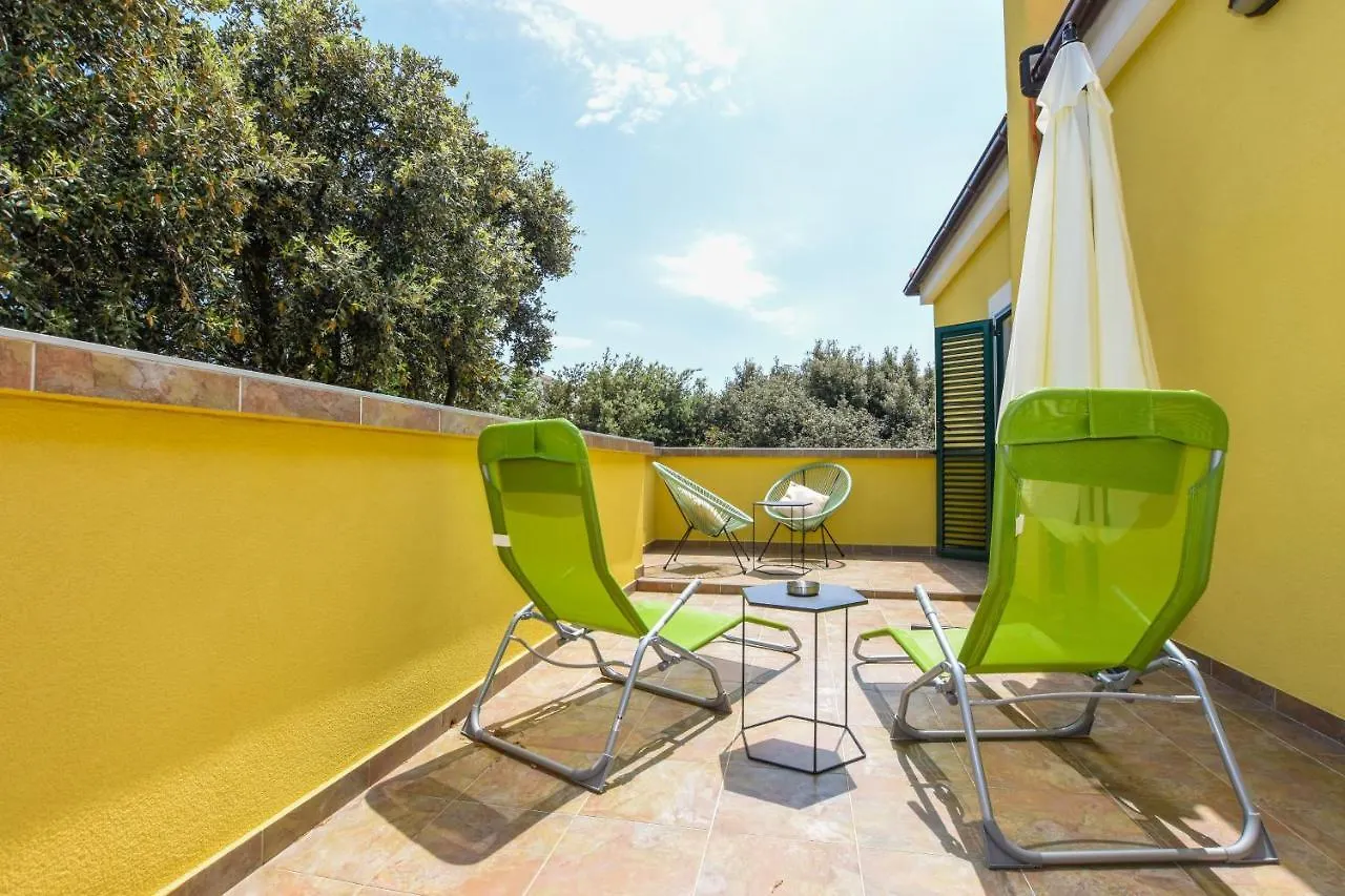 Apartmani Plazibat Mandre Croatia