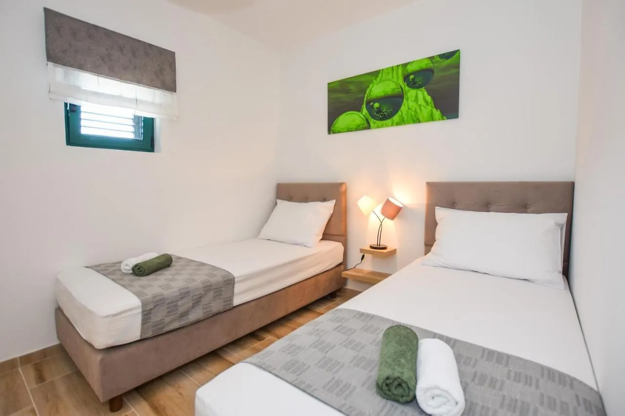 Apartmani Plazibat Mandre Croatia